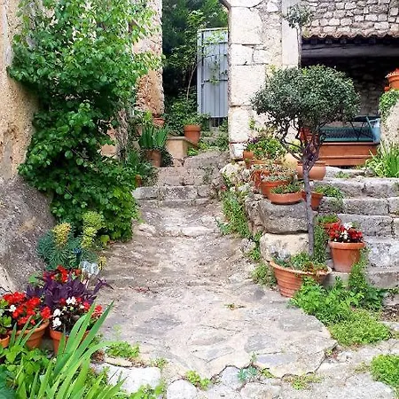 Adhemar, L'escalier Medieval *