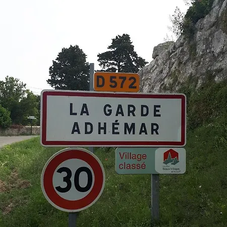 Adhemar, L'escalier Medieval 公寓 *