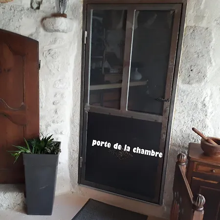 Adhemar, L'escalier Médiéval Apartamento *