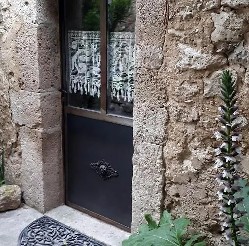 Apartment Adhemar, L'escalier Medieval *